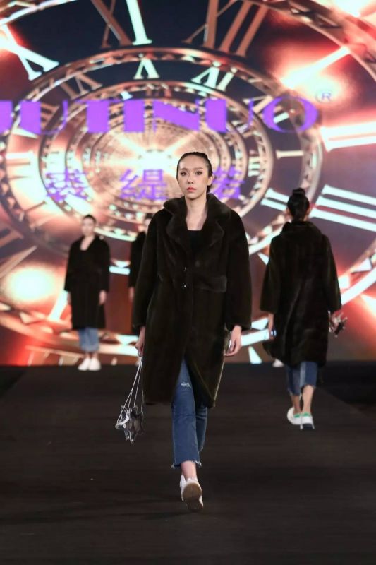 2017北京国际皮草時裝展 —中国国际皮草时尚之夜Fur Gala Show（上）